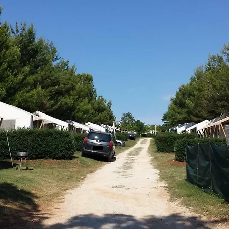 Drago Tours Tent Holiday Deluxe With Air Con, Lanterna 홀리데이파크 포레치